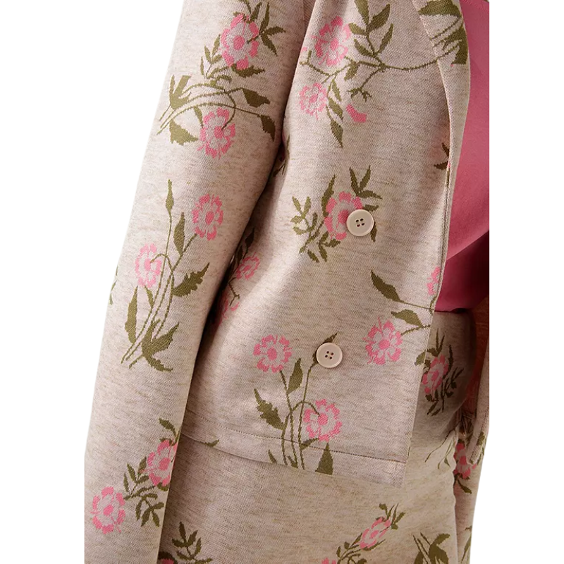 Aniston lillemustriga bleiser