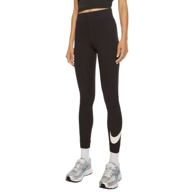 Nike spordiretuusid
