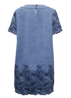 Puuvillane tikitud lilledega tuunika